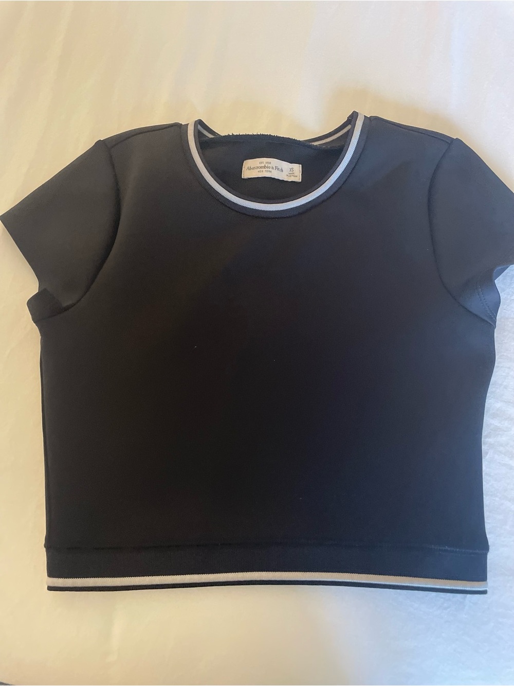 Cropped Ringer Tee - Black - 1106 - Picture 2 of 3